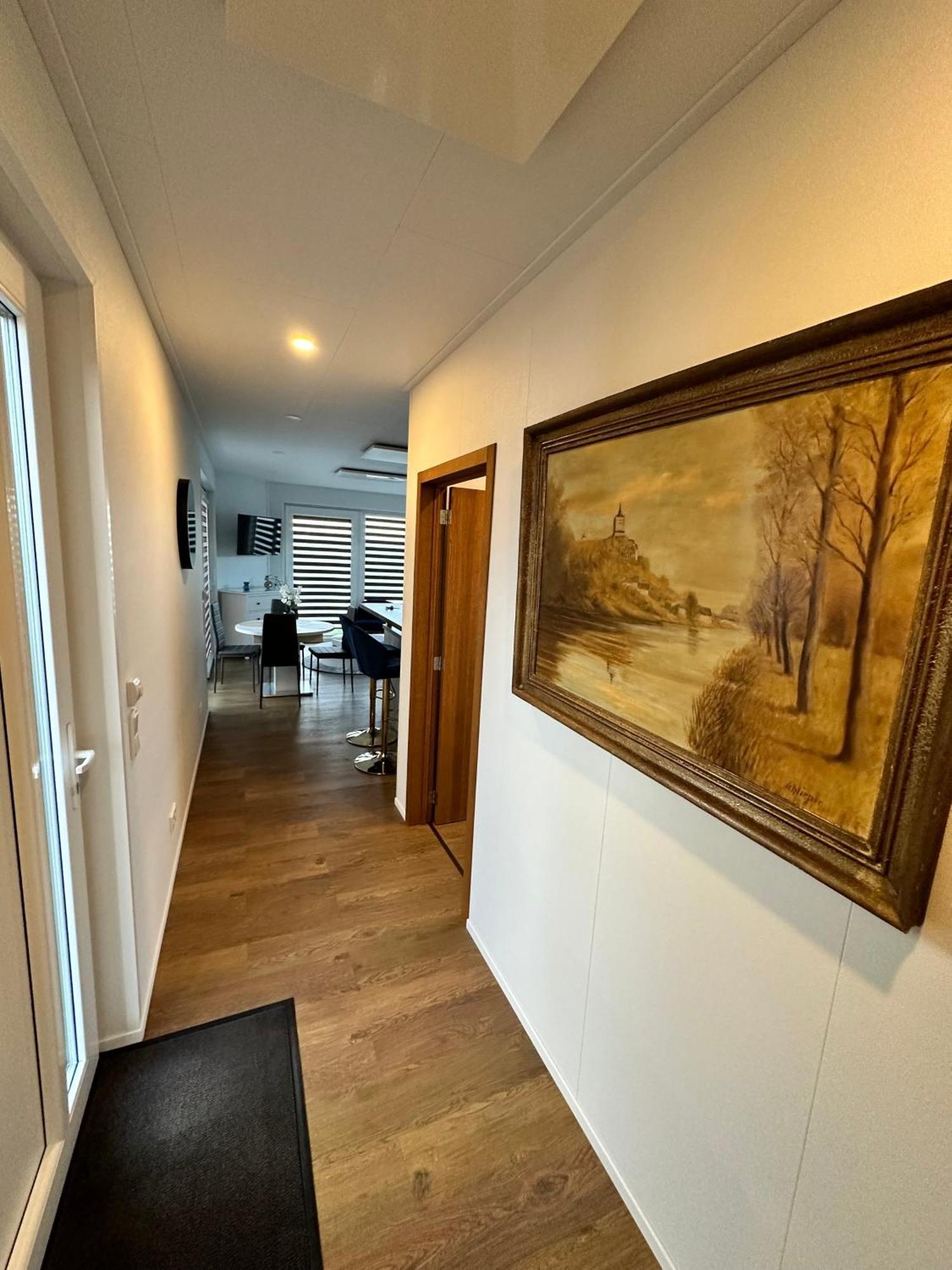 Ferienhaus Am Seepark -J&K Гох Екстериор снимка